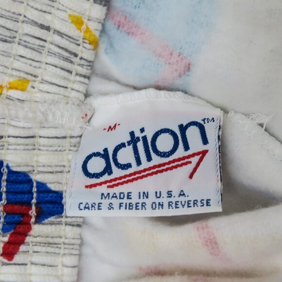 Vintage 90s Action Geometric Pattern Shorts - Picture 11 of 11